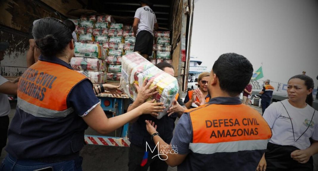 Em continuidade às ações contra a estiagem, o Governo do Amazonas, por meio do Comitê Intersetorial de Enfrentamento à Situação de Emergência Ambiental, divulgou o boletim com informações atualizadas sobre a estiagem no estado, na última quinta-feira (12). Como parte das ações de enfrentamento já foram realizadas 178 prisões e detenções por crimes ambientais, realizadas em operações deflagradas em todo o estado.