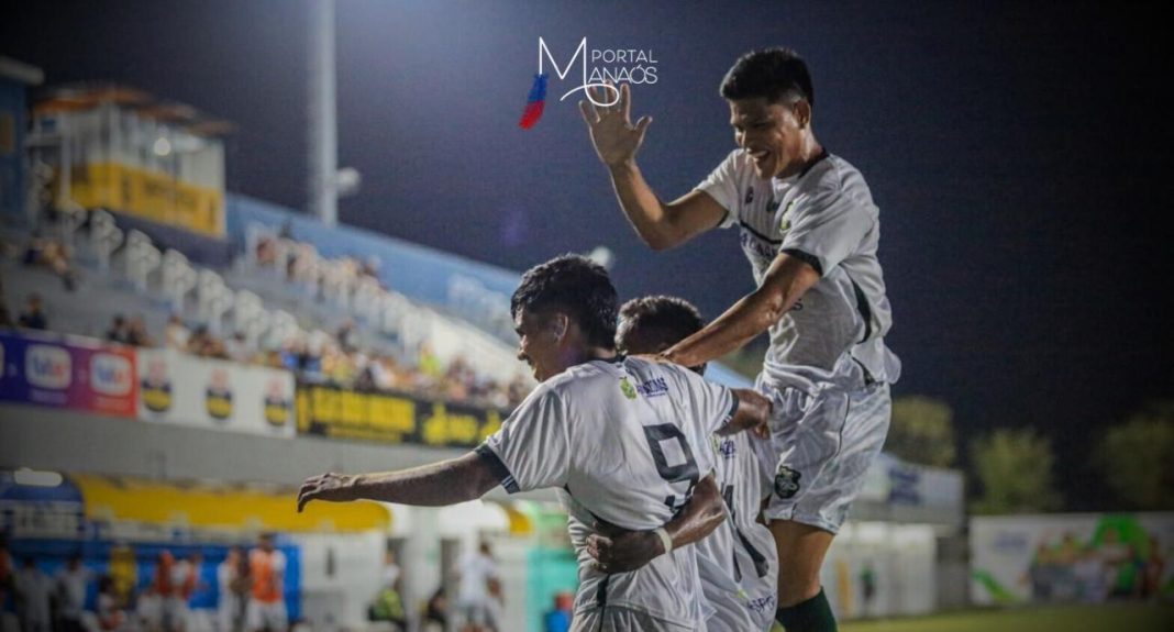 O Estádio Carlos Zamith, localizado no bairro Coroado, receberá neste sábado (14) duas partidas válidas pelas semifinais do Campeonato Amazonense Série B de 2024. O Fast enfrenta o CDC Manicoré, às 15h30, enquanto que o Sete FC e o Sul América Esporte Clube entram em campo às 19h30.