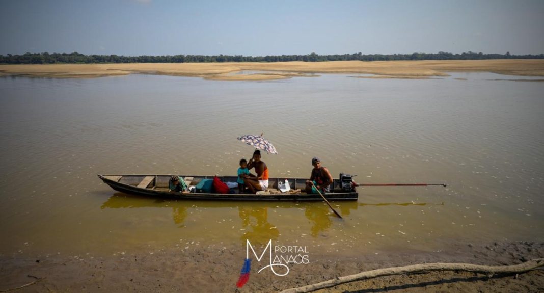 Com o objetivo de minimizar os impactos provocados pela estiagem severa, principalmente na calha do alto Solimões, uma das regiões mais afetadas este ano, o Ministério Público do Estado do Amazonas (MPAM), por meio das Promotorias de Justiça de Eirunepé e de Jutaí, emitiu recomendações com orientações destinadas aos prefeitos e secretários de saúde, meio ambiente e educação para minorar os efeitos a serem sentidos pela população dos municípios.