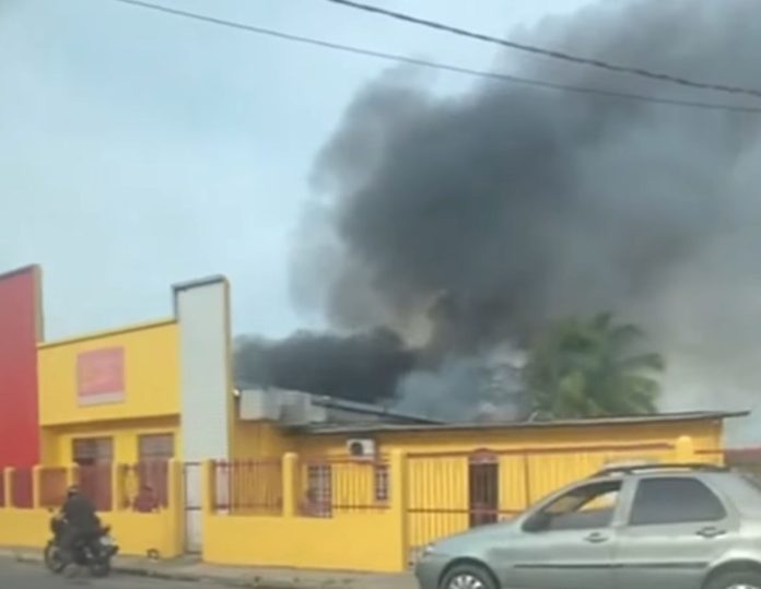 Imagem do WhatsApp de 2024-10-20 à(s) 13.03.35_afc80dff incêndio fogo