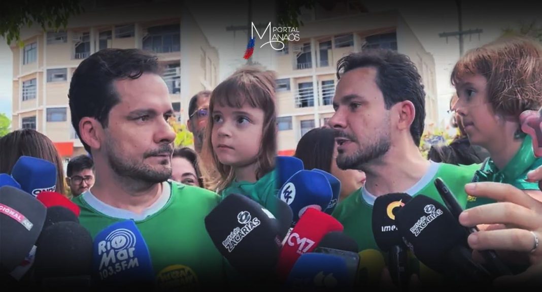 Por volta das 11h da manhã, o candidato Alberto Neto (Partido Liberal), esteve em sua sessão, localizada na Escola Nossa Senhora Auxiliadora no Centro, zona Sul de Manaus. Na zona centro-oeste para exercer o direito ao voto. O candidato foi acompanhado pela vice, Maria do Carmo (NOVO) que deve votar na sequência.