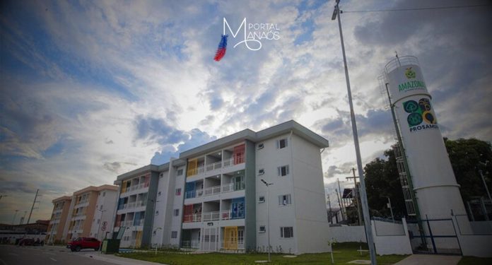 O Governo do Amazonas realiza, neste sábado (16) e domingo (17), o Primeiro Feirão do "Amazonas Meu Lar", programa que oferece subsídio estaduais aos interessados em financiar apartamentos. O feirão acontece das 9h às 19h, no Centro de Convenções Vasco Vasques, avenida Constantino Nery, bairro Flores, na zona centro-sul.