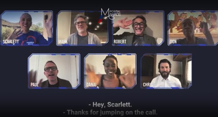 Os Vingadores, grupo de super-heróis da Marvel voltaram a se reunir, em vídeo compartilhado nas redes sociais na última quinta-feira, (31). A "reunião" entre os atores teve como objetivo discutir frases de efeito com temáticas de super-heróis para apoiar a candidata a presidência dos Estados Unidos, Kamala Harris.