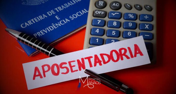As regras e a forma de cálculo para aposentadoria do Instituto Nacional do Seguro Social (INSS) no próximo ano não vão mudar. No entanto, as regras de transição impostas pela Emenda Constitucional 103 de novembro de 2019, conhecida como Reforma da Previdência, passarão por ajuste na idade para os segurados que já estavam filiados ao Regime Geral de Previdência Social (RGPS).