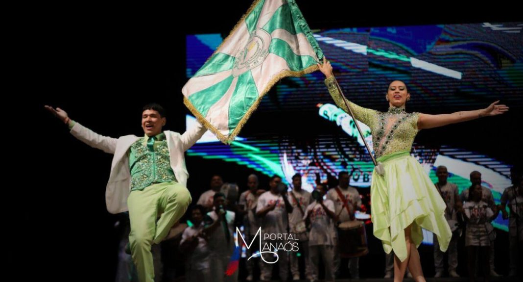 O samba ganhou o palco do Teatro Amazonas para o Lançamento do Carnaval na Floresta 2025, na noite de domingo (29). As oito escolas de samba do grupo especial de Manaus se apresentaram no principal palco da cultura amazonense, transformando o evento em uma noite histórica para a cultura popular.