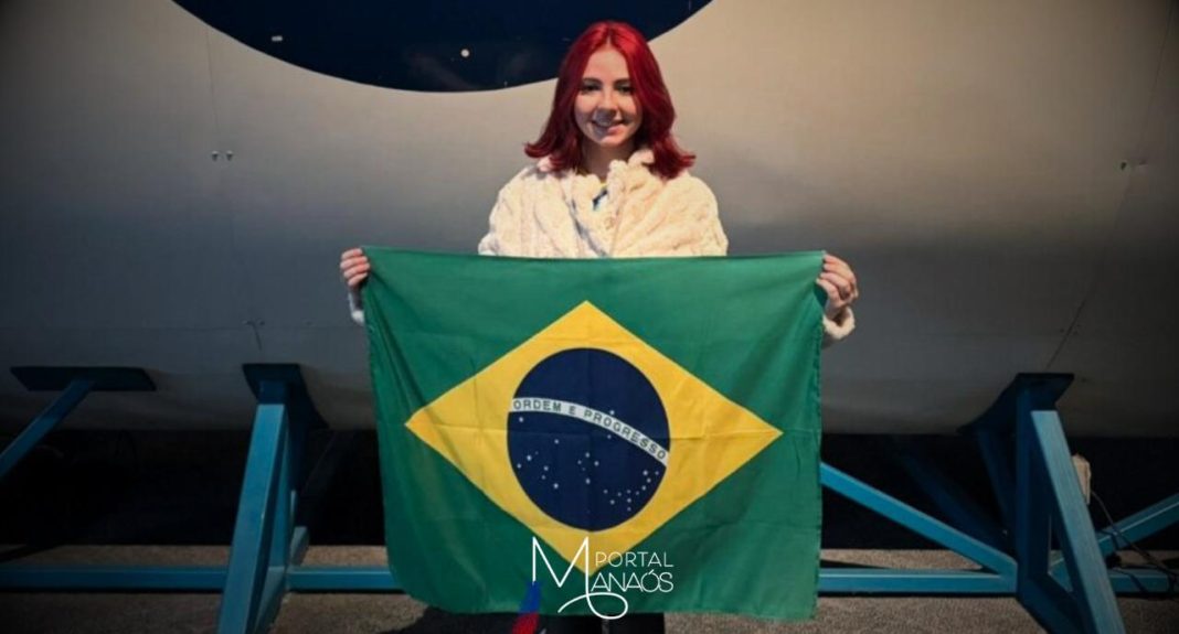 Aluna da Escola Estadual (EE) Maria Calderaro, localizada em Presidente Figueiredo (a 117 quilômetros de Manaus), Maria Eduarda Alves de Araújo, 17, conquistou a medalha de prata na Olimpíada Internacional de Física e Astronomia Copernicus, realizada em Houston, Texas, nos Estados Unidos. Sendo a única representante do Amazonas no certame, a estudante também garantiu o 3º lugar no ranking global.