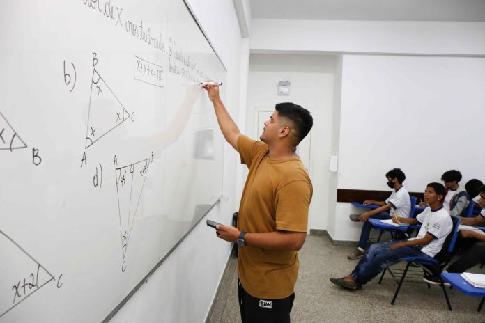 Educacao_PSS_Convocacao_Professores_Foto_Euzivaldo_Queiroz_3-1536x1024