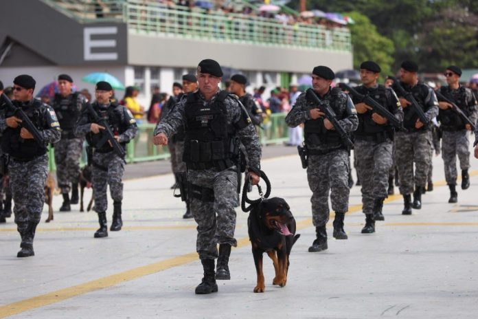Governo-do-Amazonas-participa-com-Forcas-de-Seguranca-do-Desfile-Civico-Militar-de-7-de-Setembro-1__Foto-Arthur-Levy-SSP-AM-1024x683