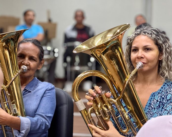 Iniciativa visa inclusão e socialização de pessoas acima de 60 anos