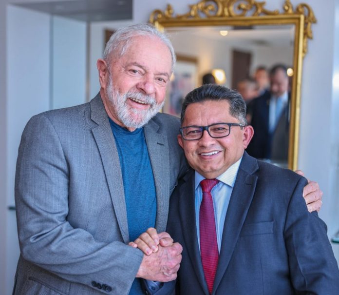 Sinésio Campos toma posse como presidente reeleito do PT-AM em meio a tensões internas