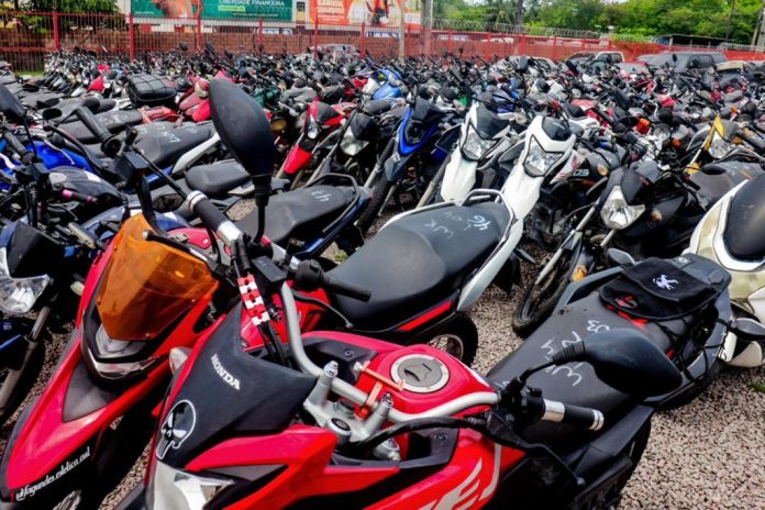 Detran-AM-_Visitacao-Leilao_Creditos-Divulgacao-Detran-AM-1024x683