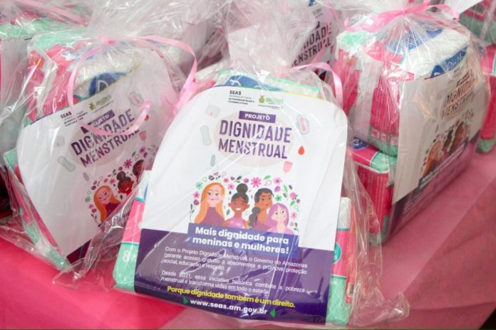 Entrega-de-absorventes-Seas-2-1024x682