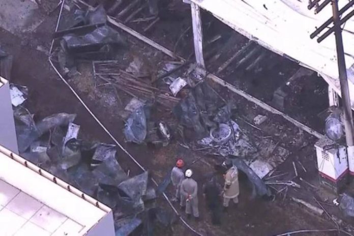 image.psd - 2025-10-23T090350.385