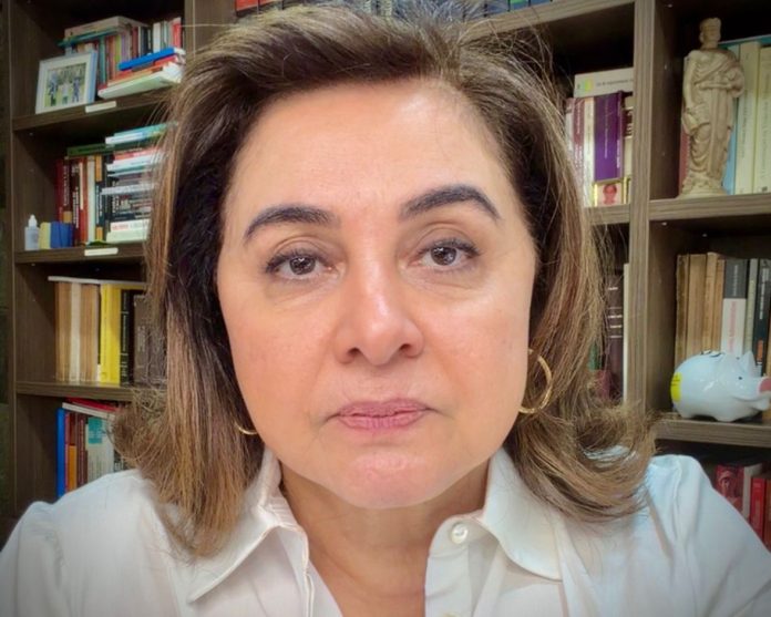 Maria do Carmo criticou a aprovação em segunda votação a Reforma da Previdência e cobrou o prefeito de Manaus