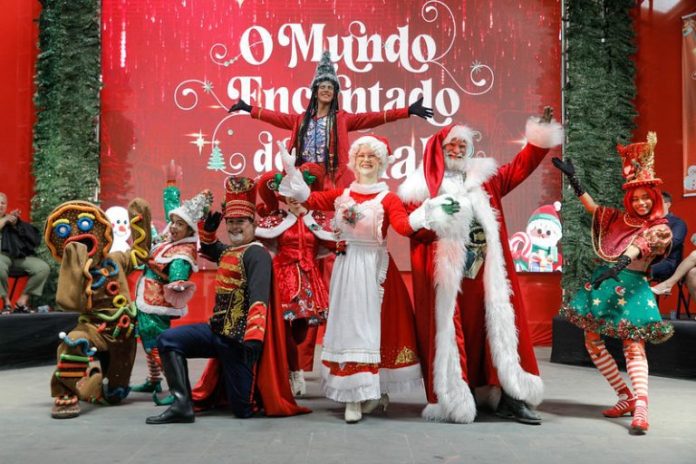 Secom_Governo-do-Amazonas-lanca-programacao-do-O-Mundo-Encantado-do-Natal_Foto-Antonio-Lima_Secom-768x512