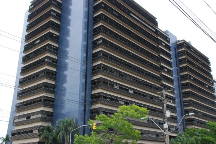 27985212615-efd3c9c5e1-k